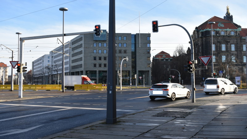 Rotlichtkontrolle am Carolaplatz -  Foto: Archivfoto von Kontrolle am 29.12.2020