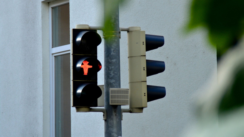 Dresden testet kontaktlose Ampelschalter  Foto: Symbolfoto