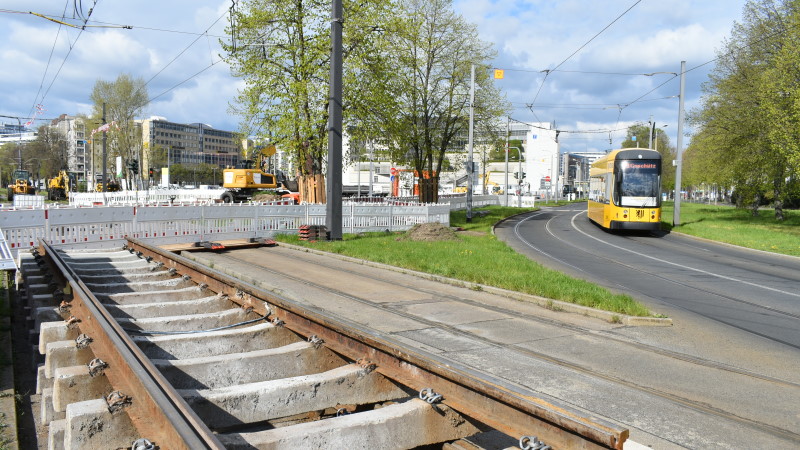 SachsenEnergie beendet Bauarbeiten am Georgplatz - Straßenbahnen fahren ab 13.Mai 2021 wieder normal  Foto: MeiDresden.de