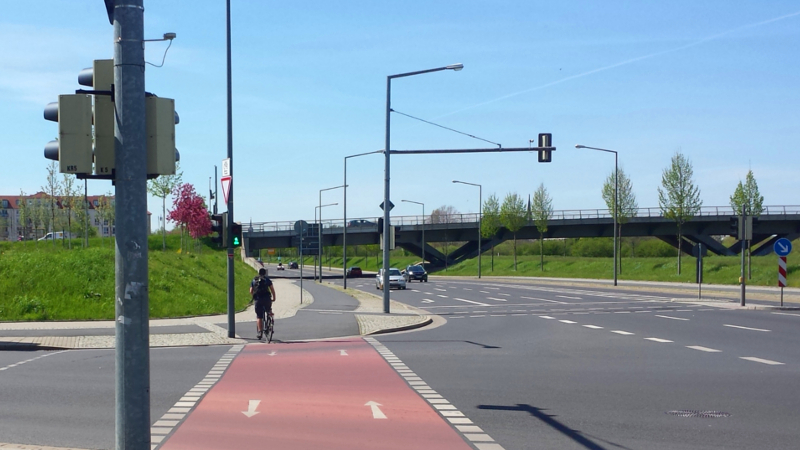 Mehr Sicherheit für Fußgänger - Freistaat erweitert Möglichkeiten für die Schaffung von Fußgängerüberwegen  Foto: MeiDresden.de