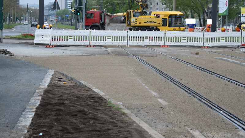 SachsenEnergie beendet Bauarbeiten am Georgplatz - Straßenbahnen fahren ab 13.Mai 2021 wieder normal  Foto: © MeiDresden.de