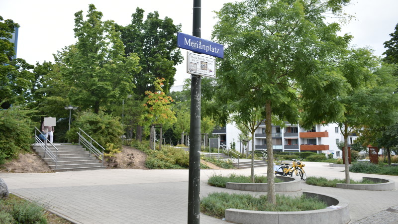 Ein Stadtteil im Wandel - 40 Jahre Grundsteinlegung  Foto: MeiDresden.de