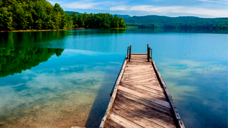 Oben warm, unten eiskalt: Im Sommer entsteht in vielen Seen eine Temperaturschichtung mit Temperaturunterschiedenen von über 10 Grad. ©WetterOnline
