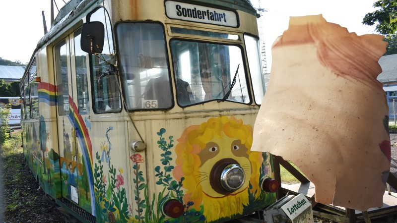 Altes "Lottchen" in Pirna, die Tage laufen rückwärts ...  Ein Stück für die Geschichte, Bemahlung vom alten "Lottchen" Foto: © EXKLUSIV /Mike Schiller/ MeiDresden.de