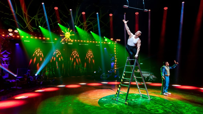 Dresdner Weihnachts-Circus findet bereits zum 25. Mal statt   wolf brothers  comedy akrobatic 2021 Foto: PR