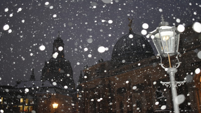 Dresdens Winterdienst steht in den Startlöchern - Winterdienst auch auf zentralen Radverkehrsrouten ©MeiDresden.de