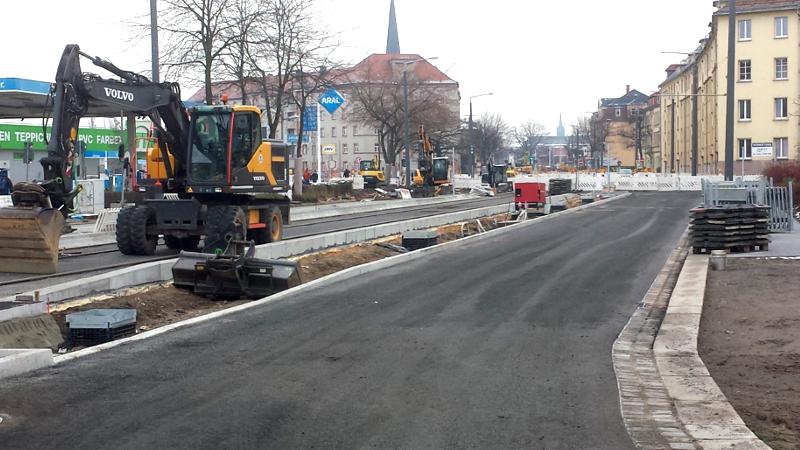 Seit dem Frühjahr ist die Großenhainer Straße in Pieschen zur Großbaustelle geworden, aber es geht voran © MeiDresden.de