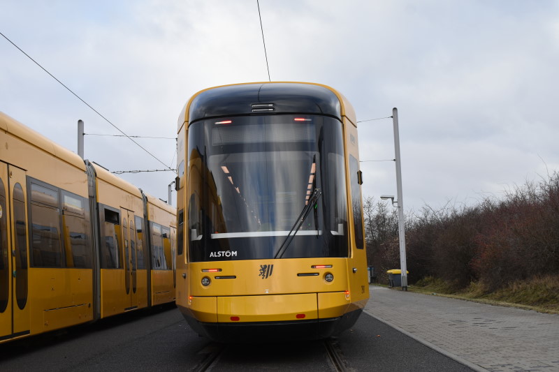 Neue Stadtbahn startete zur ersten Probefahrt ins DVB-Netz  Foto: © MeiDresden.de