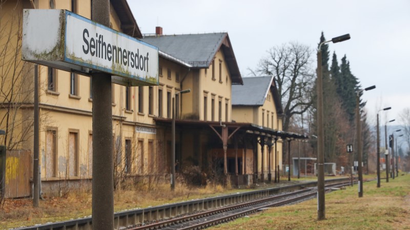 nicht angefahrener Bahnhof Seifhennersdorf    Foto: PR/trilex