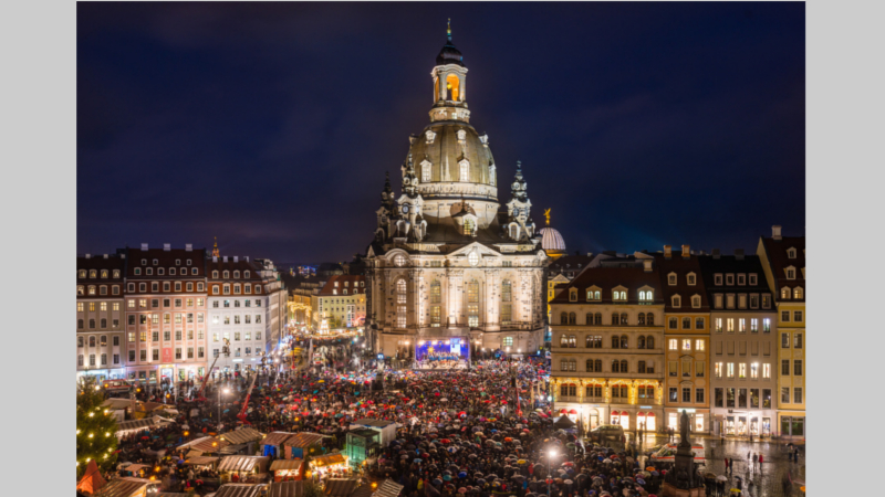 Weihnachtliche Vesper wieder vor der Frauenkirche ©Ronald Bonß 