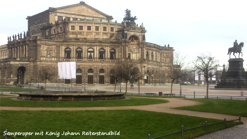 Theaterplatz mit Semperoper und Reiterstandbild des Königs Johann ©MeiDresden.de