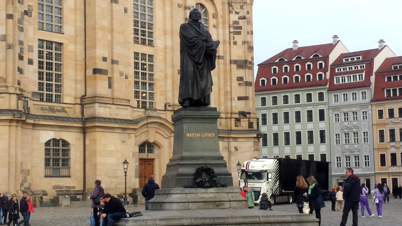 Martin Luther Denkmal auf dem Neumarkt vor der Dresdner Frauenkirche ©MeiDresden.de/ Frank Loose