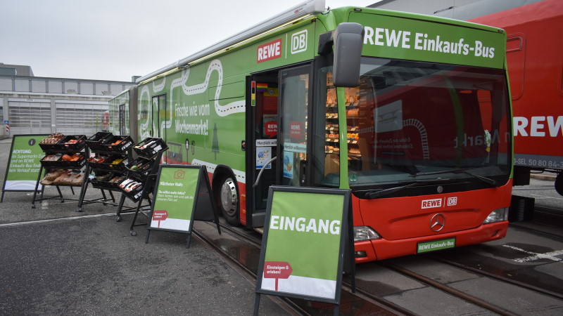 REWE und Deutsche Bahn starten Einkaufs-Bus für ländliche Gebiete - Vorstellung auf der Grünen Woche in Berlin  Foto: © MeiDresden.de/Mike Schiller