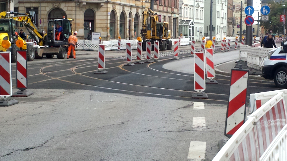 Seit letzter Woche werden in Mickten im Abschitt Altpieschen bis zum Abzweig Sternstraße die Gleise erneuert ©MeiDresden.de