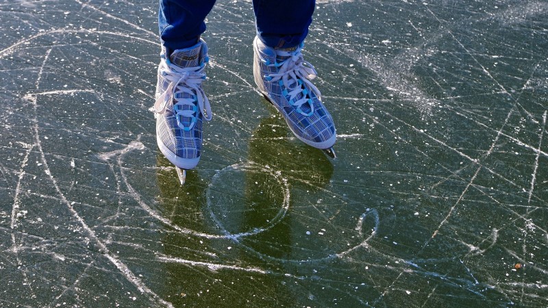 Eislaufen in den Winterferien -ein Spaß für jung und alt in der JOYNEXT Arena Dresden ©Symbolfoto (Pixabay)