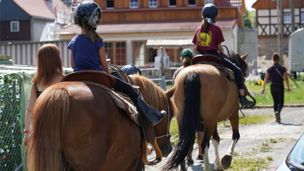 Ponyreiten auf dem Lerchenberghof ©Peer Lehmann