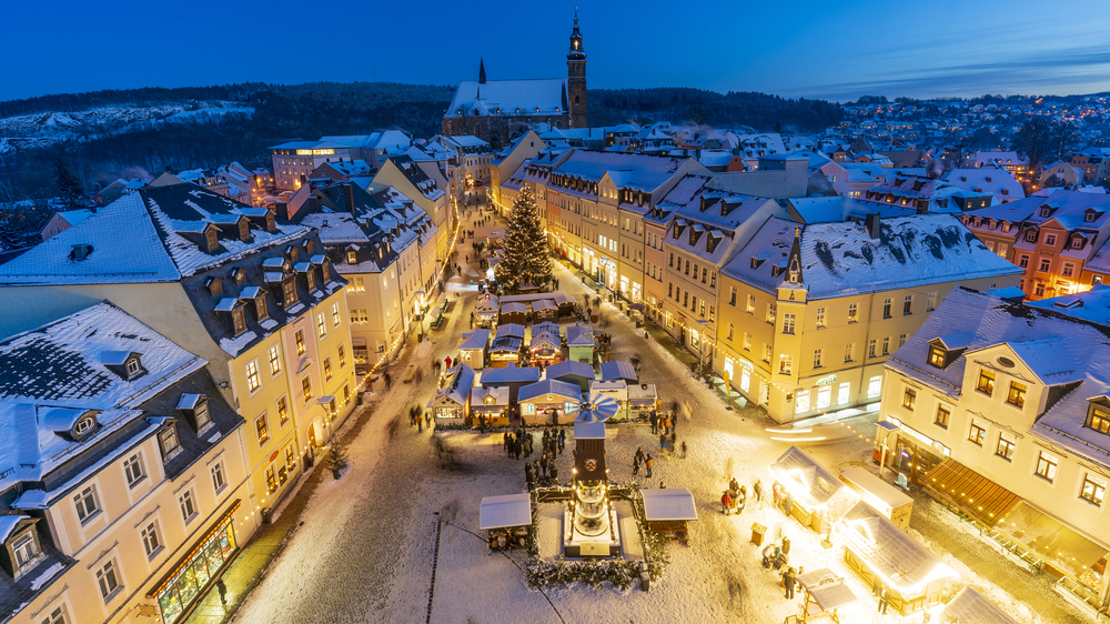 Schneeberg Winter Bergstadt Lichterglanz Foto :TVE/ Dirk Rückschloß pixore