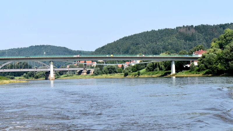 Elbbrücke Bad Schandau. Sperrung nach Schadensfeststellung im Novemner 2024. Foto: MeiDresden.de