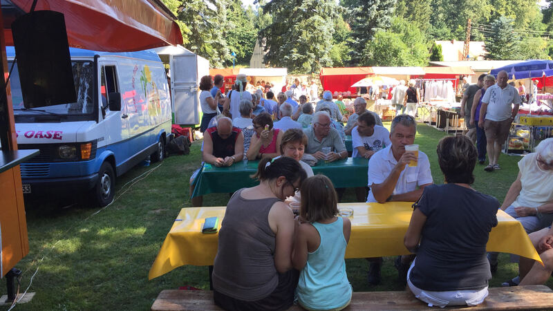 Gastrobereich Schloßpark Hainewalde Foto: PR JK
