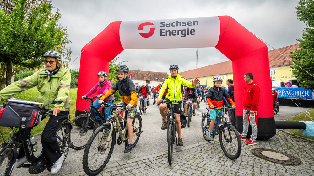 Bei der 22. Tour im vorigen Jahr waren wie immer mehrere hundert kleine und große Radlerinnen und Radler unterwegs. Foto: Martin Förster