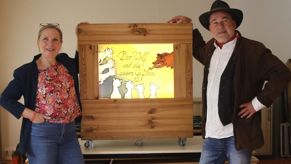 Jürgen Czytrich vom Omse e.V. und Astrid Hoffmann von der EWG organisieren bereits  das 17. Westhangfest gemeinsam und koordinieren fast 50 Akteure aus dem Stadtteil, ob Vereine, Initiativen oder Sponsoren. Foto: PR Mutschke