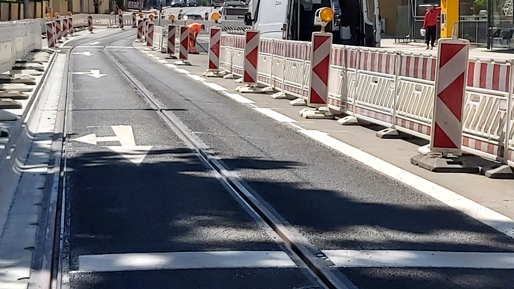 Nach gut 2  Jahren sind die Arbeiten an der Priessnitzbrücke abgeschlossen. Foto: MeiDresden.de