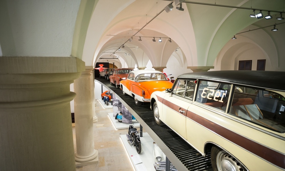 Stau Strassenverkehr  im Verkehrsmuseum Dresden . Foto: Jan Gutzeit