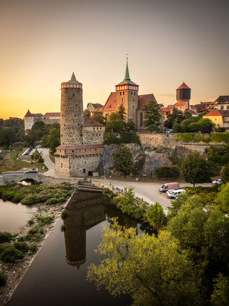 Bautzen ist die Stadt der Türme an der Spree. Foto: DJD/Stadt Bautzen/Philipp Herfort