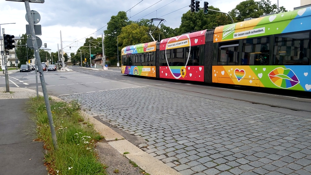 Wegen dringender Gleisreparaturen an der Kreuzung Stauffenbergallee /Königsbrücker Straße Vollsperrung und Umleitungen am Wochenende. Foto: MeiDresden.de