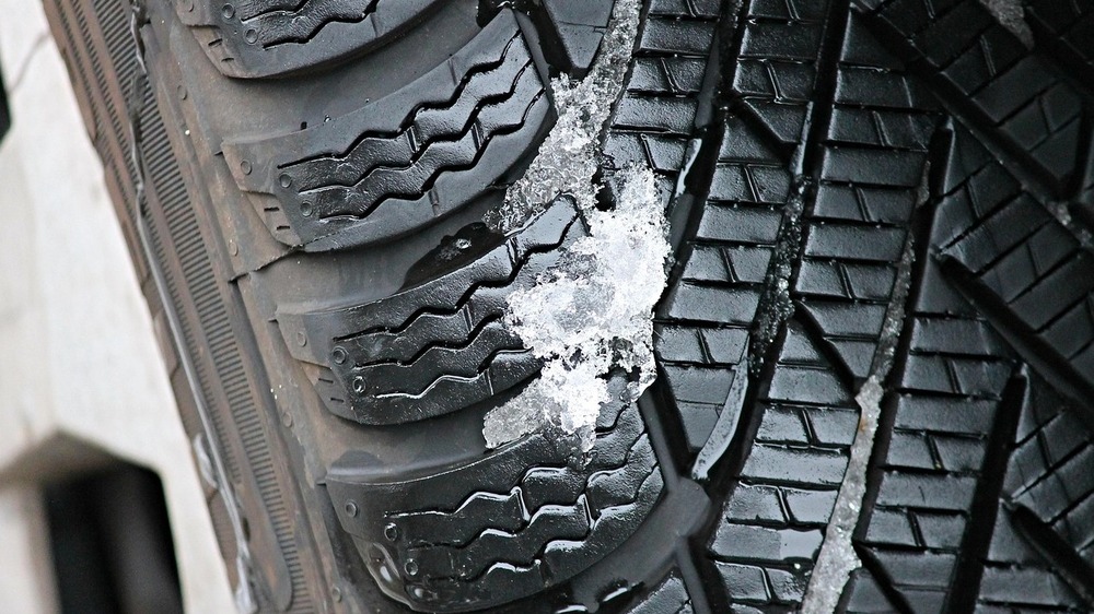 Wichtige Tipps vom Experten zum Reifenwechsel auf Winterreifen. Foto: Manfred Richter (Pixabay)