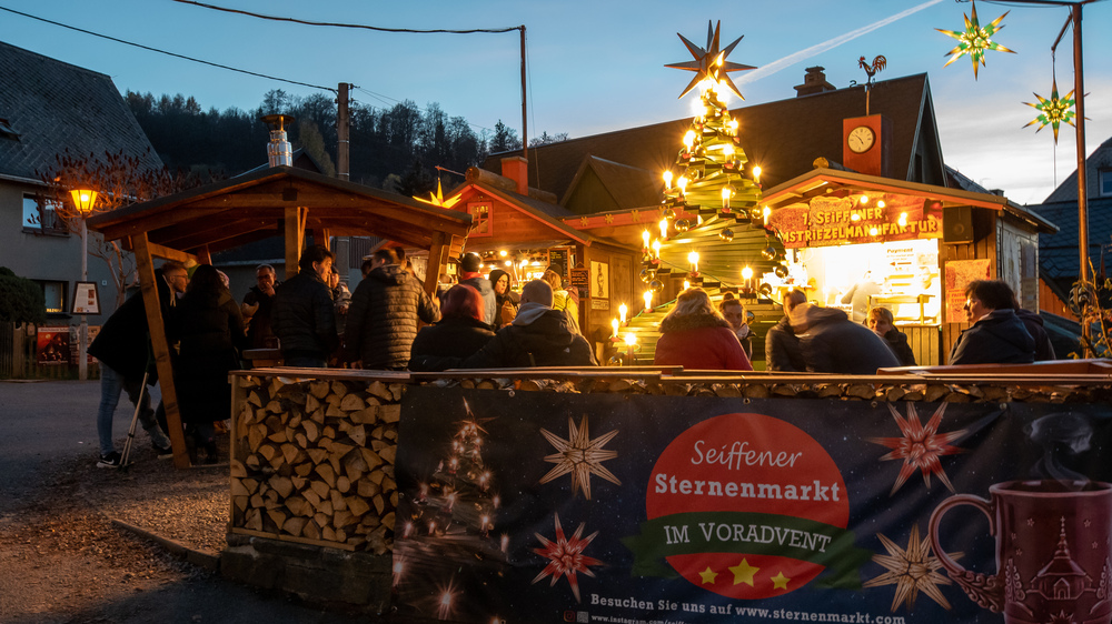 Seiffen lädt zum 11. Sternemarkt ein. Foto: Carmen Günther