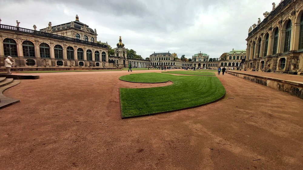 Nach Abschluss der Sanierungsarbeiten erstrahlt der historische Dresdner Zwinger in neuem Glanz. Foto: MeiDresden.de