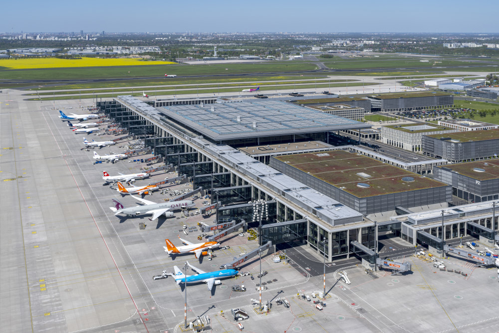 BER Terminal 1 Luftbild   Foto: © Günter Wicker/Flughafen berlin Brandenburg GmbH