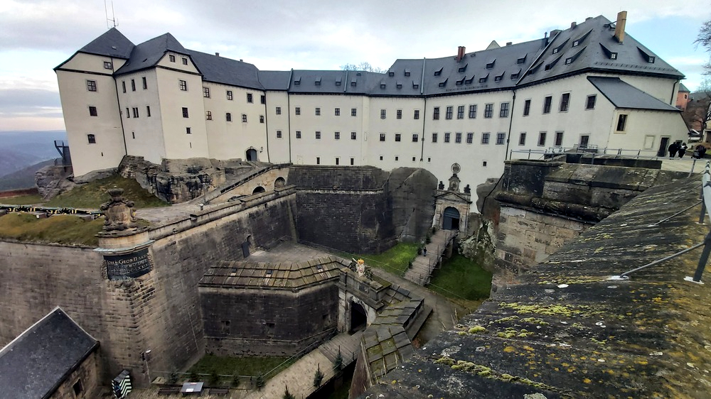 Die Festung Königstein ist eine der ältesten und größten Bergfestungen in Europa. © MeiDresden.de