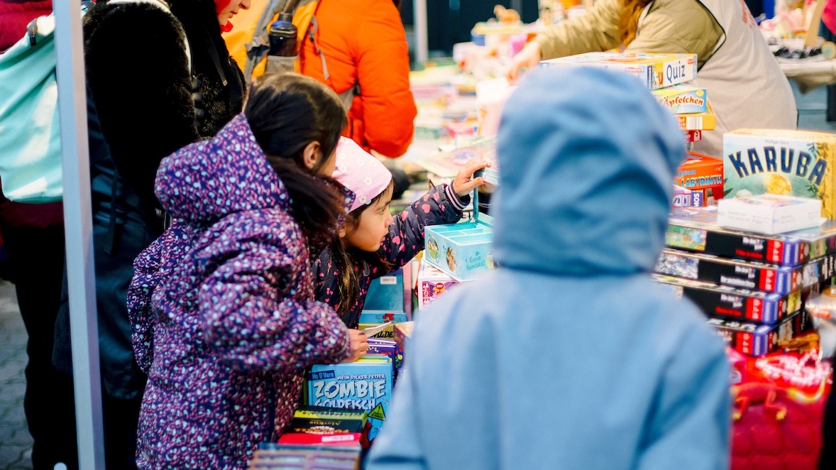 Am Samstag, dem 13. Dezember 2025, öffnet von 14 bis 18 Uhr, die 8. Kinderweihnacht Dresden ihre Pforten  Foto: Julia Sloboda Photography.