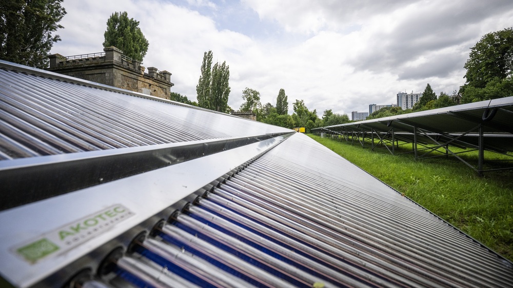 Grüne Wärme aus der Sonne: Solarthermieanlage in Dresden eingeweiht. Foto: SachsenEnergie AG