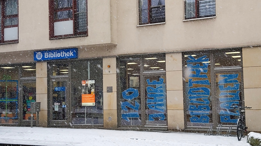 Dresdner Stadtteilbibliothek feiert Jubiläum - 120 Jahre Bibliothek Plauen. Foto: MeiDresden.de