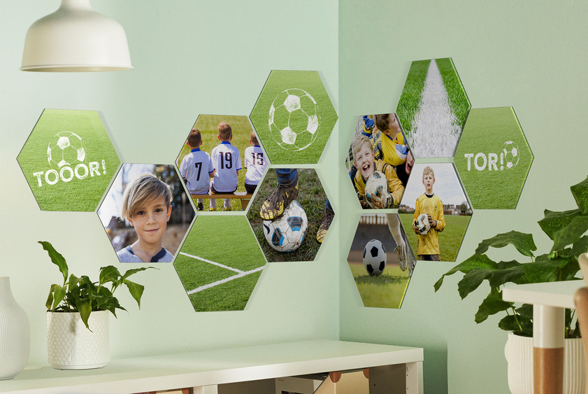 Frischer Wind fürs Zuhause: Sechseckige Fotodrucke ermöglichen eine individuelle Wandgestaltung. Foto: DJD/CEWE
