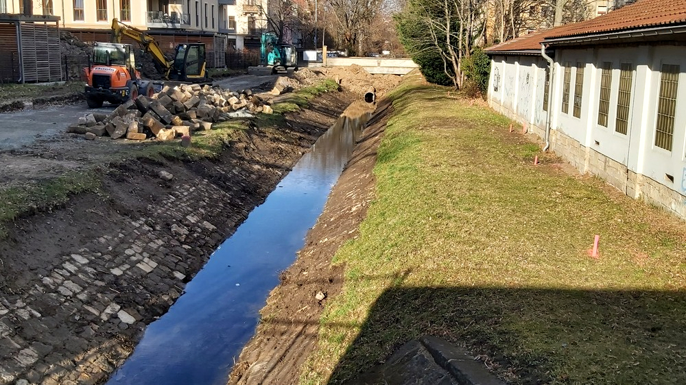 Stadt wertet Landgraben in Blasewitz-Gruna auf - Baustart für einen neuen Spielplatz. Foto: MeiDresden.de