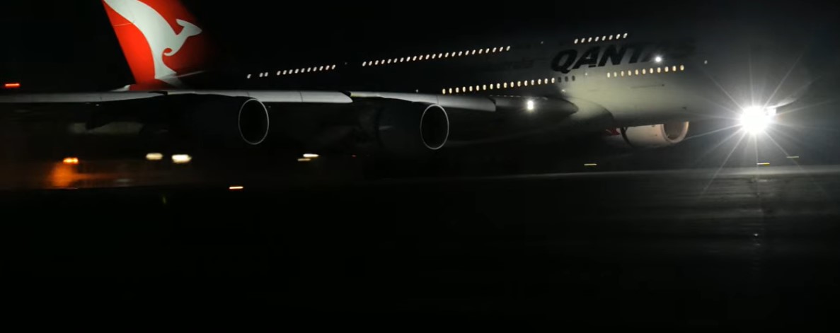 Screenshot - A380 gelandet 18.56.30  © fluggesellschaft.de  Mit freundlicher Genehmigung