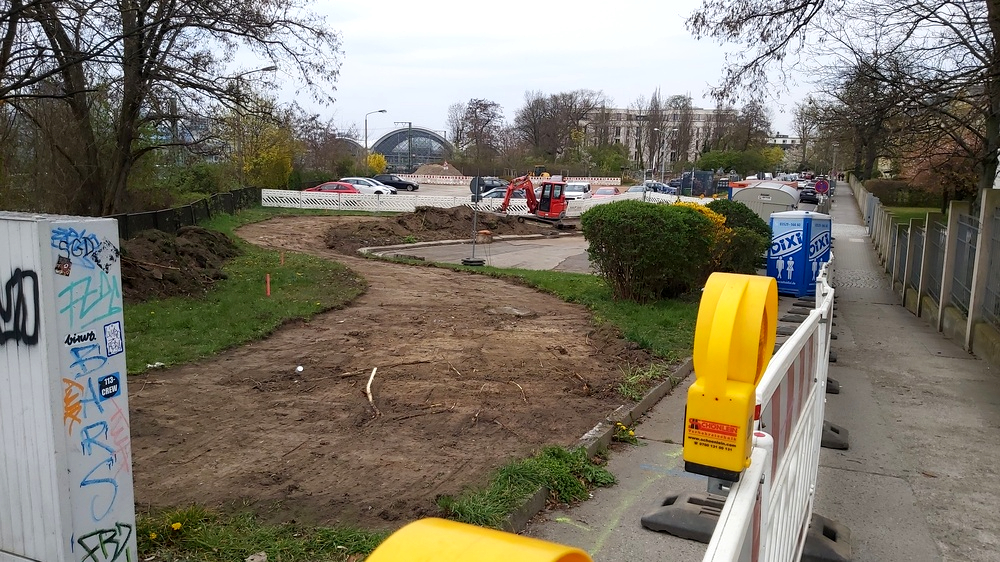 Neuer Radweg ensteht zwischen Wielandstraße und Budapester Straße. Foto: MeiDresden.de