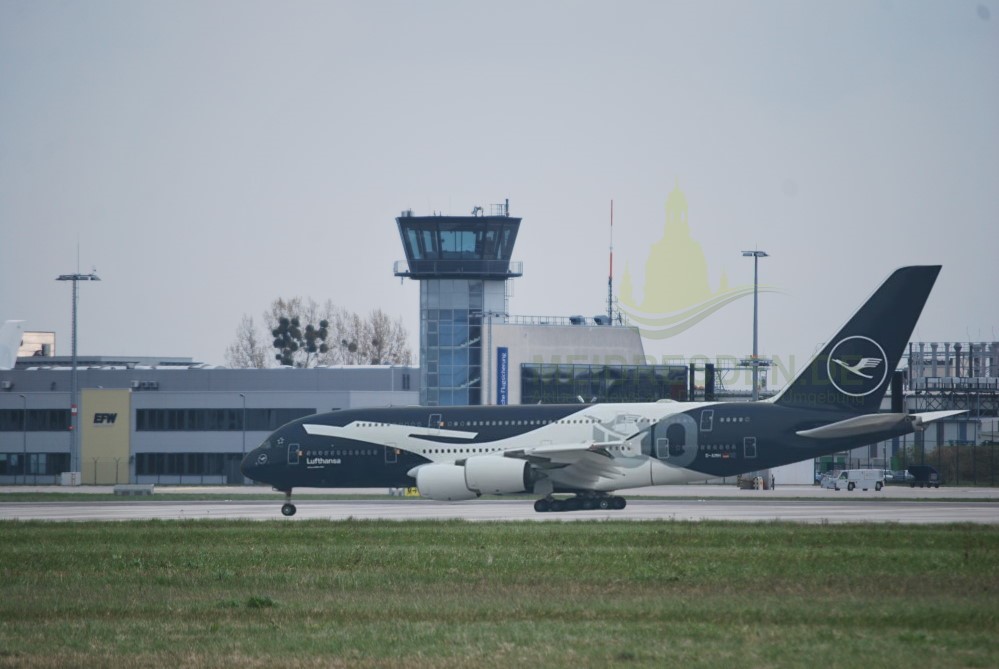 Wir haben schon mal den A380 als Bildmontage nach Dresden gesetzt. Am Dienstag wird das hoffentlich real!    A380 Lufthansa © fluggesellschaft.de   Foto: © MeiDresden.de