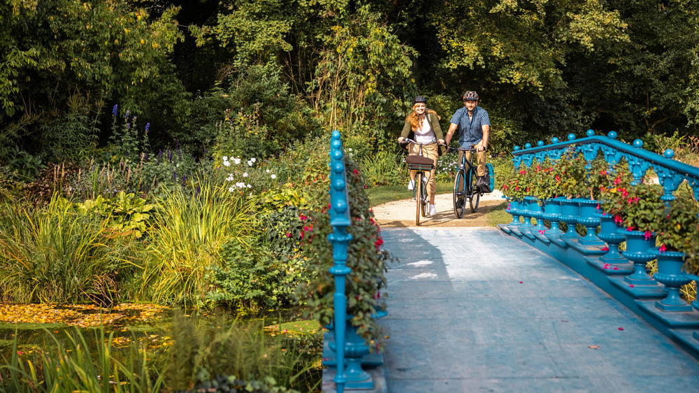 Der Fürst-Pückler-Park Bad Muskau gilt als einer der schönsten Landschaftsparks Europas. Foto: DJD/Tourismus Marketing Gesellschaft Sachsen/Philipp Herfort