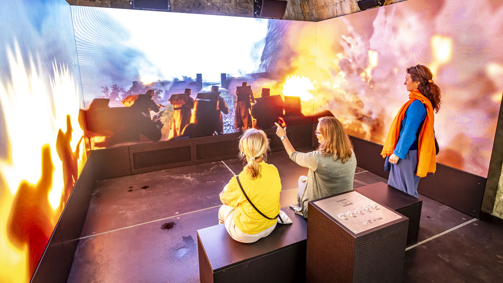 Ein neues LED-Wall-Panorama mit Kinosound und Bodenvibration nimmt Besucher der Festung Königstein mitten hinein in den Verteidigungsfall. Foto: Marko Förster/Festung Königstein gGmbH