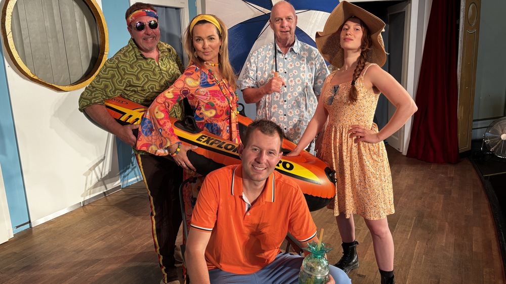 Schlager Sommer und große Gefühle auf Schloss Klippenstein. v.l.n.r. Thomas Böttcher, Lydia Ernst, Christoph Ehrlichmann, Guido Fuchs und Lisa-Lotte Preißler. Foto: meeco Communication Services