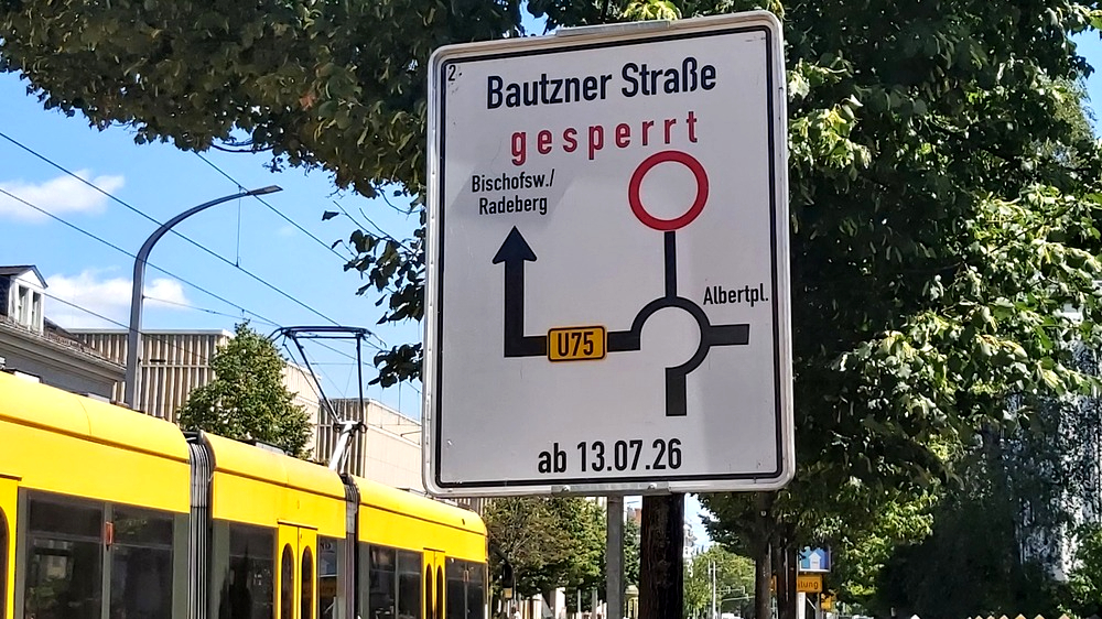Weichenreparatur auf der Bautzner Straße:  Umleitungen für den Autoverkehr notwendig. Foto: MeiDresden.de