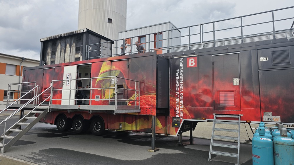 Die Brandübungsanlage auf dem Gelände des Zentrums für Brand- und Katastrophenschutz des Landkreises Meißen  Bildquelle: Landratsamt Meißen