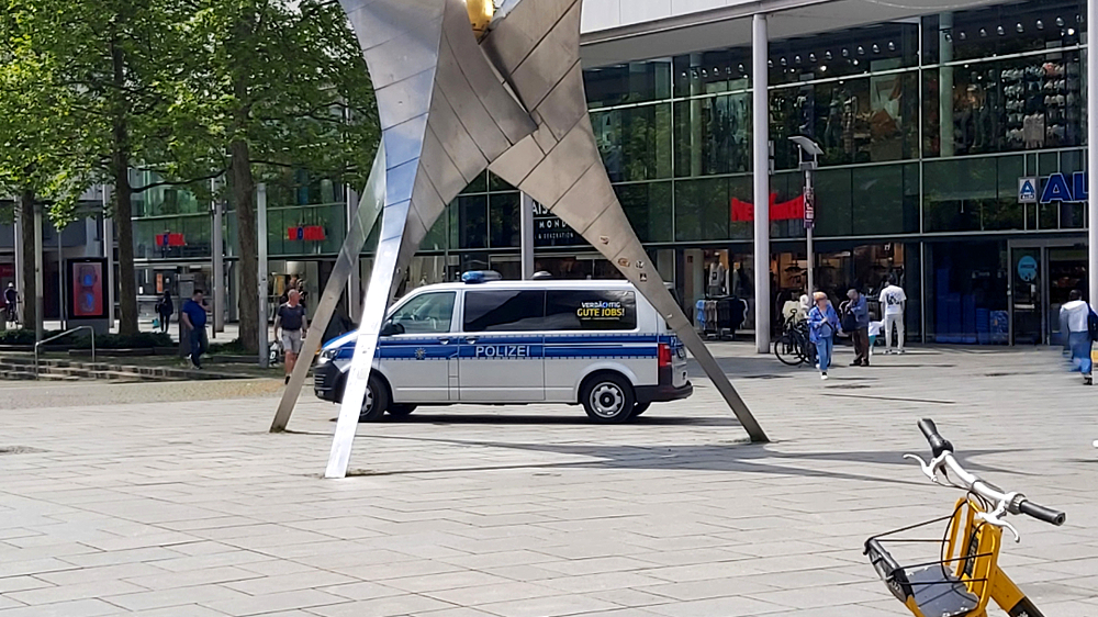 Polizeieinsatz in der Dresdner Innenstadt am Montag. Symbolfoto: MeiDresden.de