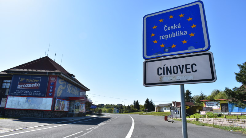 Grenze in Cinovec   (Foto: MeiDresden.de)