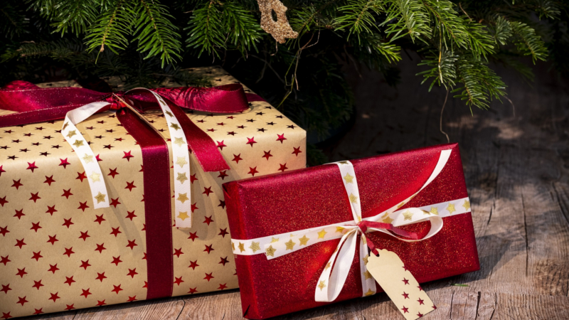 Geschenke müssen nicht immer aufwendig verpackt werden ©Bruno Germany (Pixabay)
